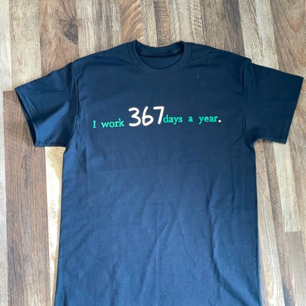 Black Minimalist Short Sleeve Tee